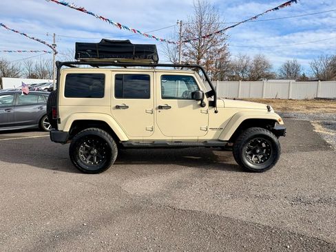 Used 2011 Jeep Wrangler Unlimited Sport image 8