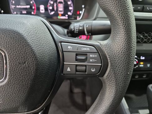 Used 2023 Honda Accord LX image 17