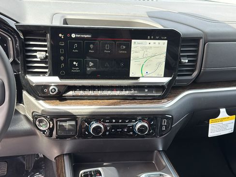 New 2026 GMC Sierra 1500 Elevation image 17