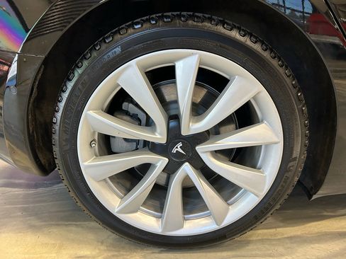 Used 2018 Tesla Model 3 Long Range AWD/4WD image 19