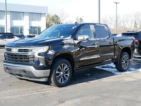 Used 2023 Chevrolet Silverado 1500 LT image 2
