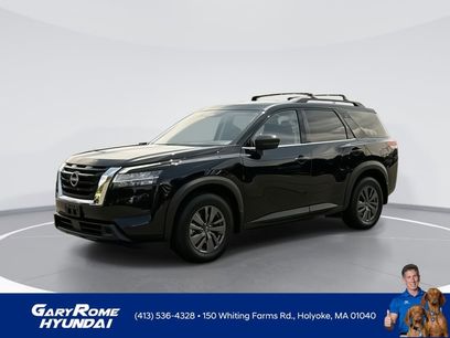 Used 2022 Nissan Pathfinder SV