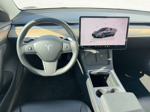 Used 2023 Tesla Model 3 Standard Range image 27