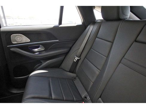 Used 2025 Mercedes-Benz GLE 450 4MATIC Coupe image 9