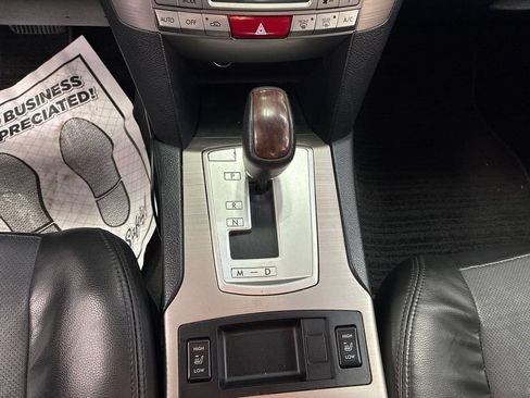 Used 2013 Subaru Legacy 2.5i Limited w/ Popular Pkg 2 AWD/4WD image 16