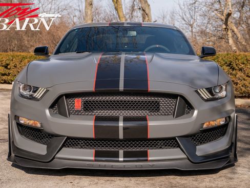 Used 2018 Ford Mustang Shelby GT350R w/ GT350R Equipment Group 920A image 2