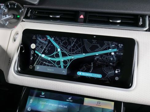 Used 2023 Land Rover Range Rover Velar R-Dynamic S image 16