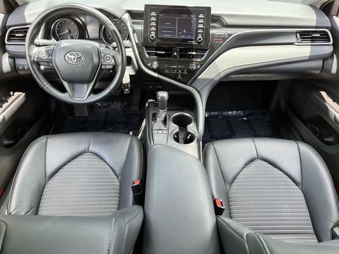 Used 2024 Toyota Camry SE FWD image 9