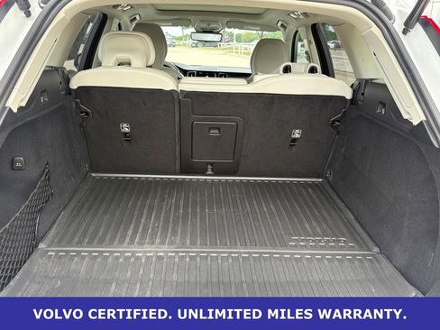 Certified 2024 Volvo XC60 T8 Ultimate w/ Protection Package Premier AWD/4WD image 36