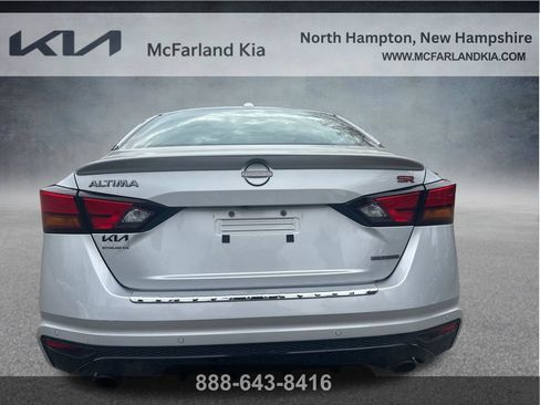 Used 2023 Nissan Altima 2.0 SR FWD image 5