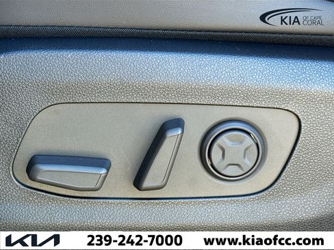 New 2026 Kia Carnival EX image 26