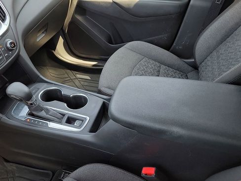 Used 2024 Chevrolet Equinox LT w/ LPO, Floor Liner Package FWD image 20