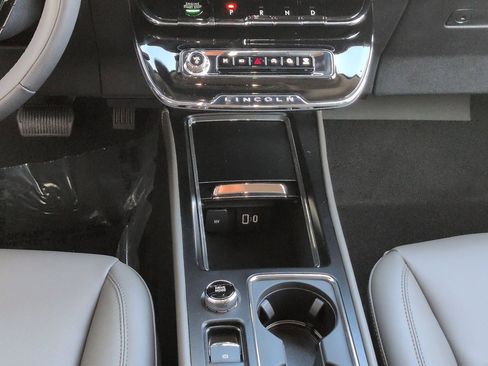 New 2026 Lincoln Corsair Premiere image 21