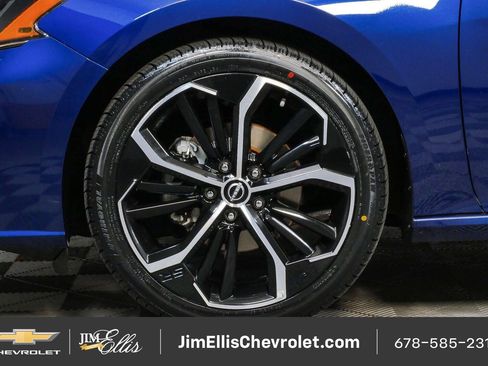 Used 2024 Nissan Altima 2.5 SR FWD image 33