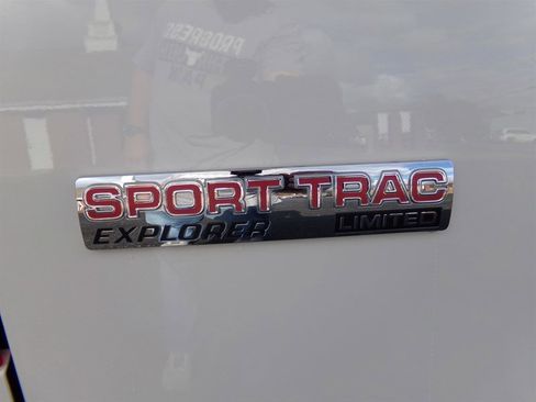 Used 2008 Ford Explorer Sport Trac Limited AWD/4WD image 19