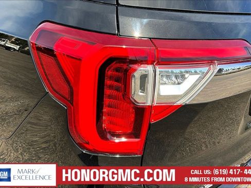 Used 2022 GMC Acadia Denali w/ Denali Ultimate Package image 23