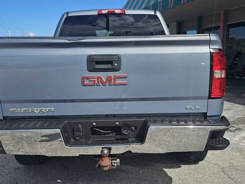 Used 2015 GMC Sierra 1500 SLE w/ SLE Value Package AWD/4WD image 4