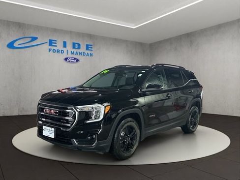 Used 2024 GMC Terrain AT4 AWD/4WD image 5