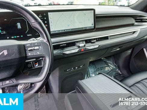 Used 2024 Kia EV9 GT-Line image 36