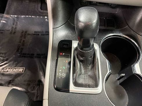 Certified 2018 Toyota Highlander LE FWD image 21