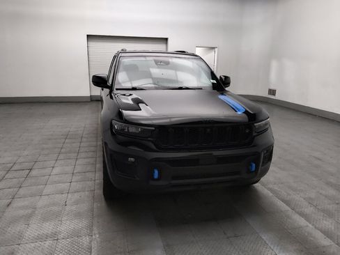 Used 2022 Jeep Grand Cherokee Trailhawk w/ Advanced Protech Group II AWD/4WD image 14