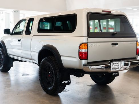 Used 2004 Toyota Tacoma 4x4 Xtracab V6 image 6