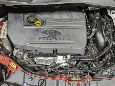 Used 2018 Ford Escape SE image 29