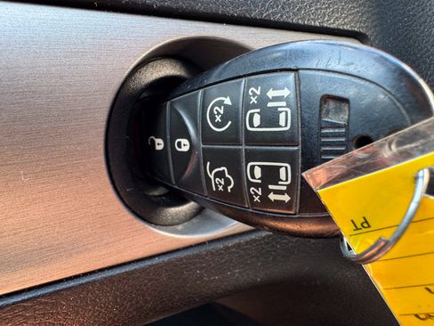 Used 2019 Dodge Grand Caravan GT FWD image 24