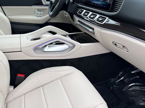 New 2026 Mercedes-Benz GLE 450 4MATIC image 16