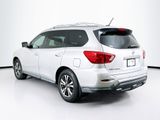 Used 2017 Nissan Pathfinder SL image 5