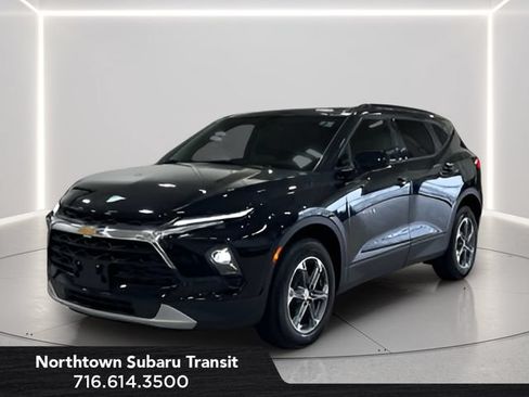 Used 2024 Chevrolet Blazer LT w/ Convenience Package AWD/4WD image 1