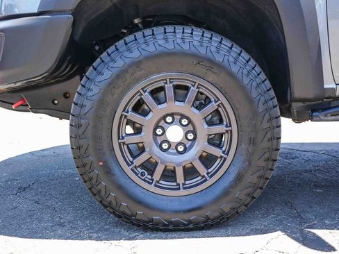 Used 2022 Chevrolet Colorado ZR2 w/ Colorado ZR2 Bison Edition AWD/4WD image 13