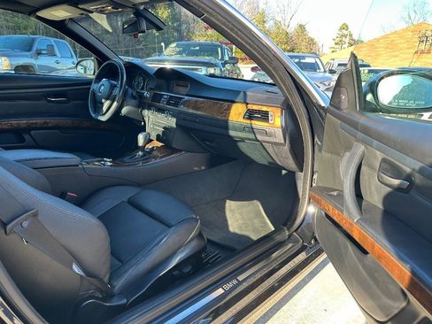 Used 2008 BMW 335i Convertible image 22