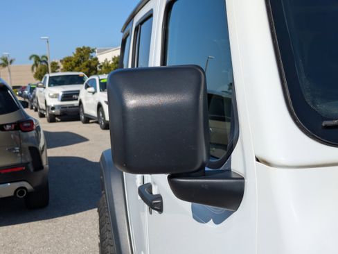 Used 2020 Jeep Wrangler Willys image 12