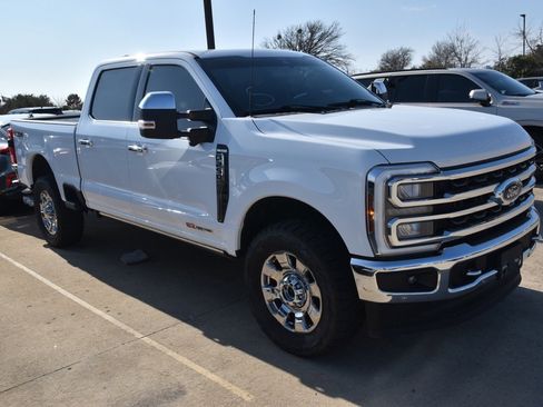 Used 2024 Ford F250 King Ranch w/ Chrome Package image 4