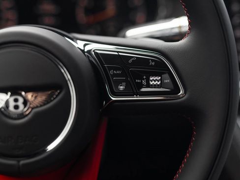 Used 2024 Bentley Continental GT image 52