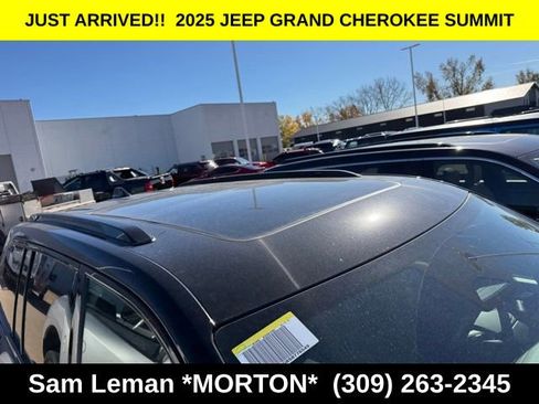 New 2025 Jeep Grand Cherokee Summit image 7