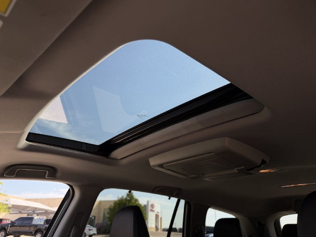 Used 2019 Honda Pilot Touring image 24