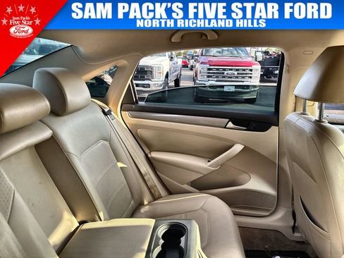 Used 2015 Volkswagen Passat 1.8T Limited Edition FWD image 16