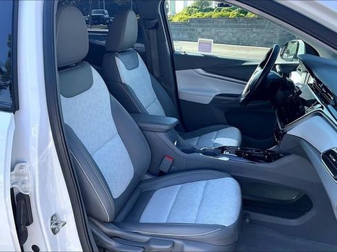 Used 2023 Chevrolet Bolt EUV Premier FWD image 7