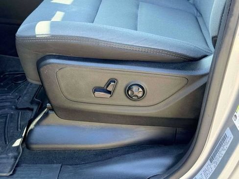 Used 2020 RAM 1500 Big Horn AWD/4WD image 15