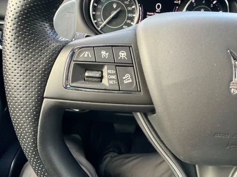 Used 2024 Maserati Levante GT Ultima AWD/4WD image 24