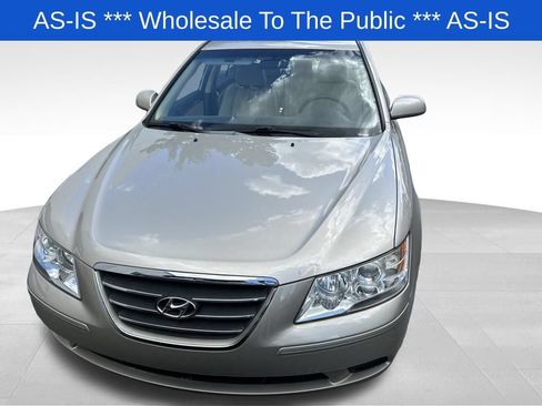 Used 2010 Hyundai Sonata GLS w/ Popular Equipment Pkg 2 FWD image 2