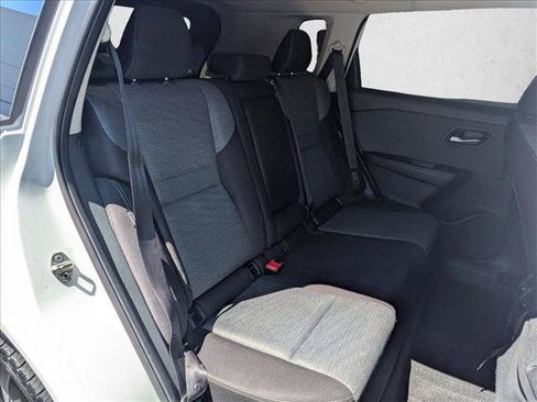 Used 2021 Nissan Rogue SV FWD image 18