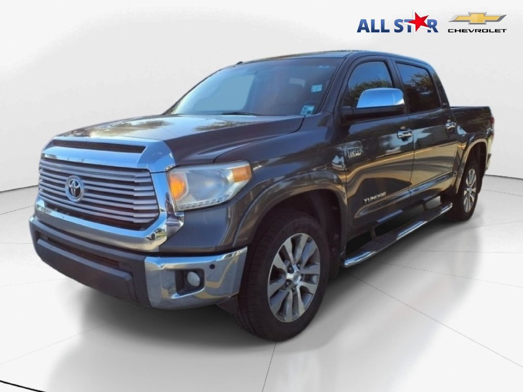 Used 2017 Toyota Tundra Limited w/ Limited Premium Package RWD image 3