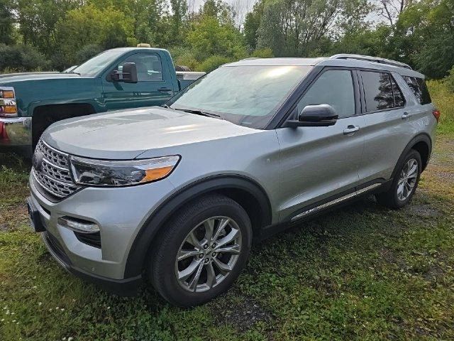 Used 2023 Ford Explorer Limited w/ Limited Technology Package AWD/4WD image 3
