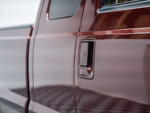 Used 2011 Ford F250 Lariat w/ Chrome Pkg image 17