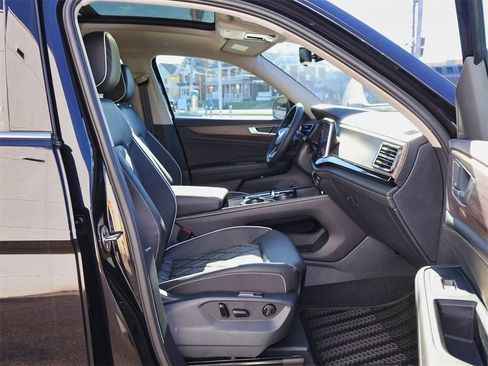 New 2026 Volkswagen Atlas SEL Premium R-Line AWD/4WD image 32
