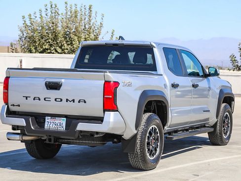 Used 2024 Toyota Tacoma TRD Off-Road AWD/4WD image 5