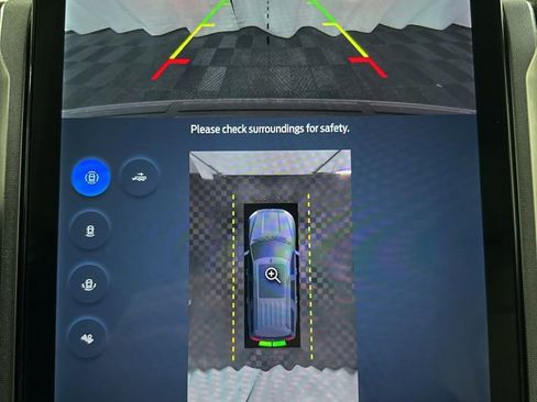 Used 2024 Ford Expedition Limited image 29